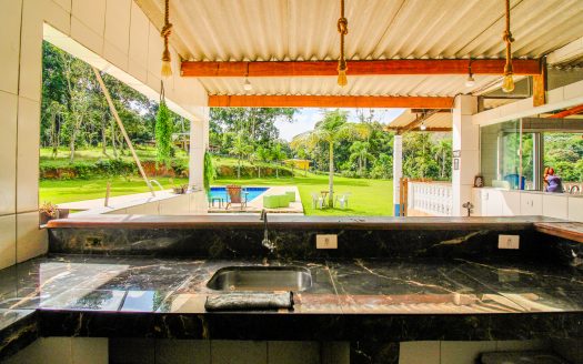 Chácara com piscina para lazer e vista para o campo ID 21077